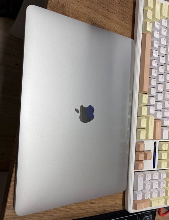 Macbook pro m1 13 inch