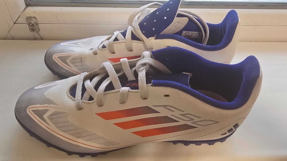 Стоножки Adidas 36.5  номер