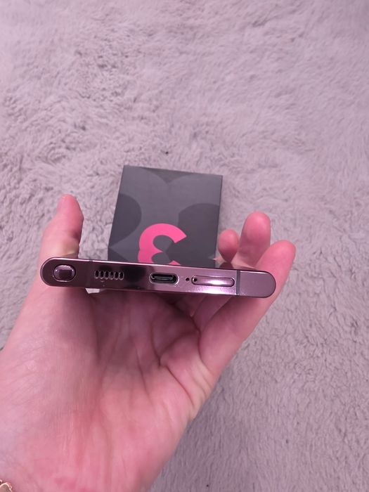 Продам Samsung  S 22 Ultra