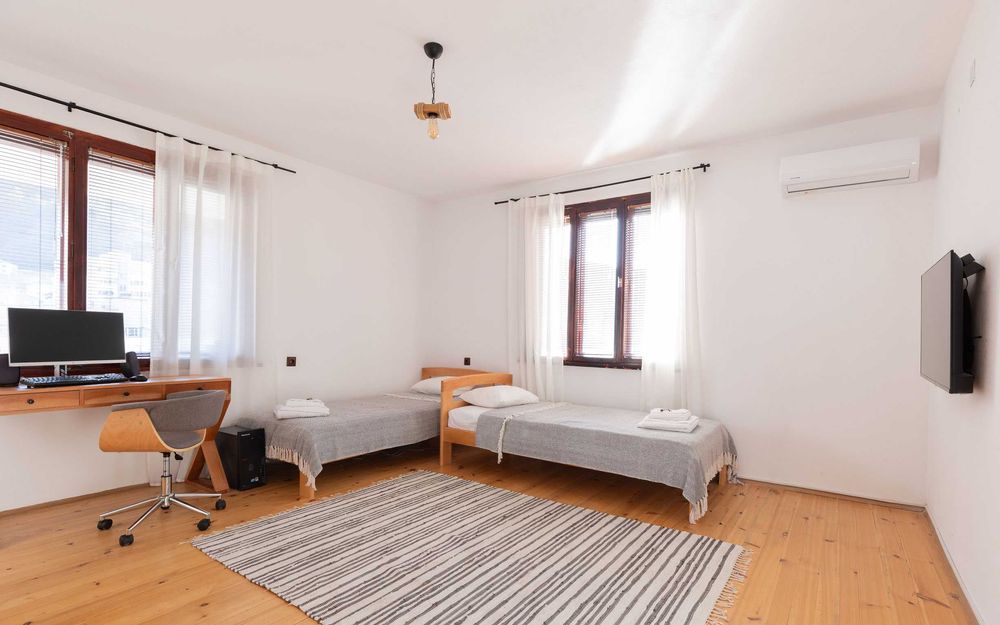 Къща за гости Константин и Елена гр. Девин - нощувки