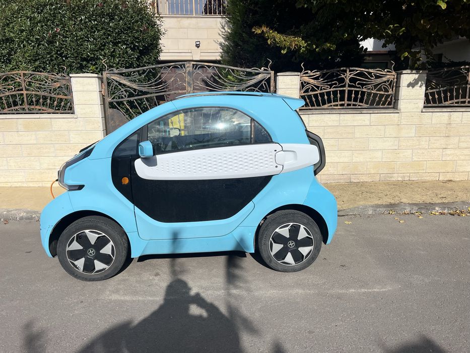 Yoyo xev se conduce de la 16 ani