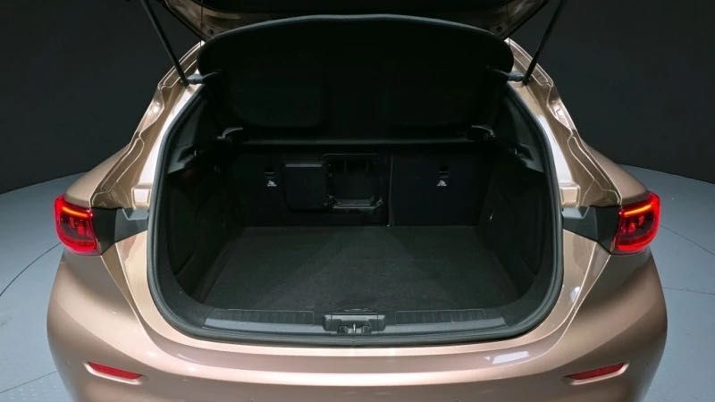 Infiniti Q30 S 2.0T