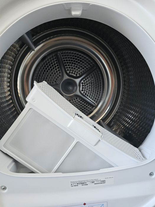 Сушилня с термопомпа  SIEMENS iQ500
