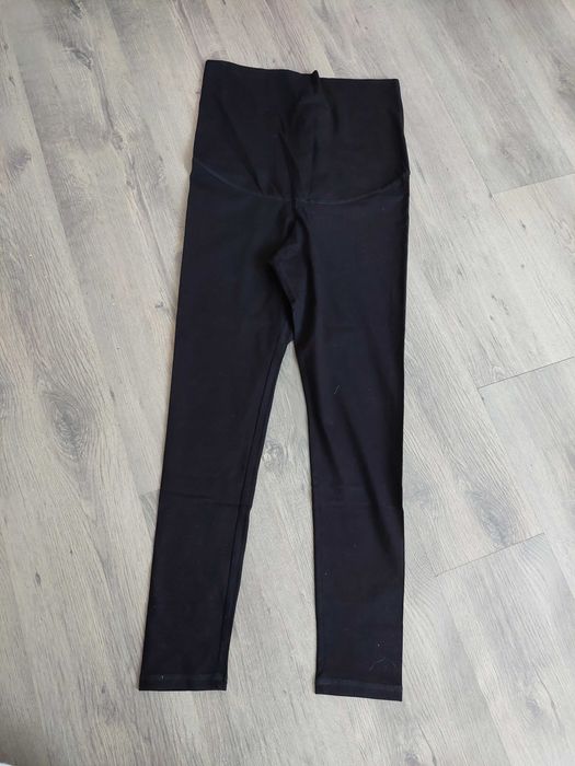 HM  плътен клин за бременни