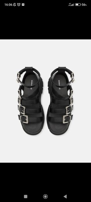 Sandale talpă groasă, in stare foarte buna, purtate o dată.