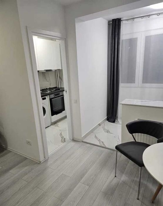 Garsoniera 3min metrou Parc Drumul Taberei 420 euro