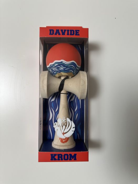 Kendama Krom Davide – nouă, sigilată, originală (cadou perfect)