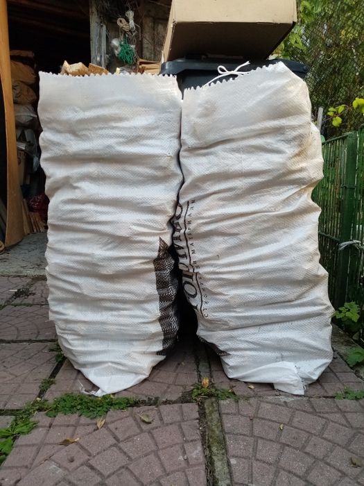 Продавам чамови подпалки - 15 лв. за един чувал