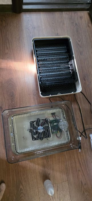 Инкубатор JANOEL 24S