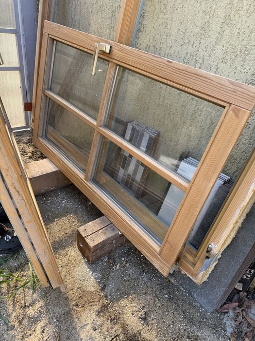 Geam lemn masiv cu sticla termopan