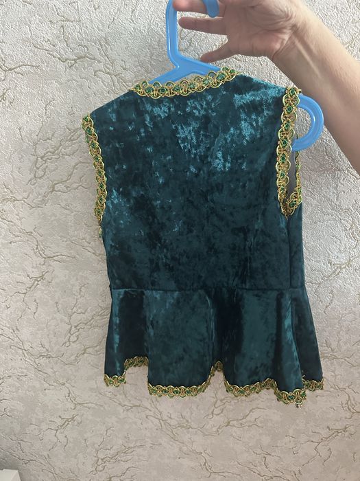 Жилетка в национальном стиле