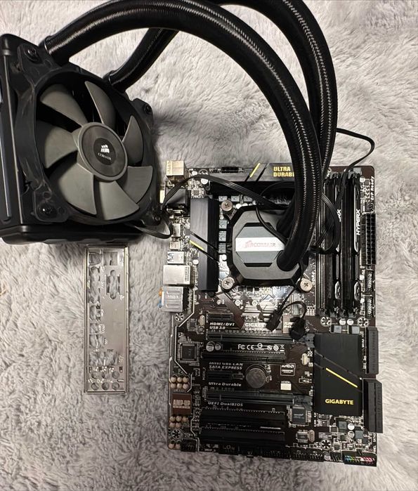 Kit Intel i7-6700k 4.2GHz + Gigabyte Z170-D3H + 16GB DDR4