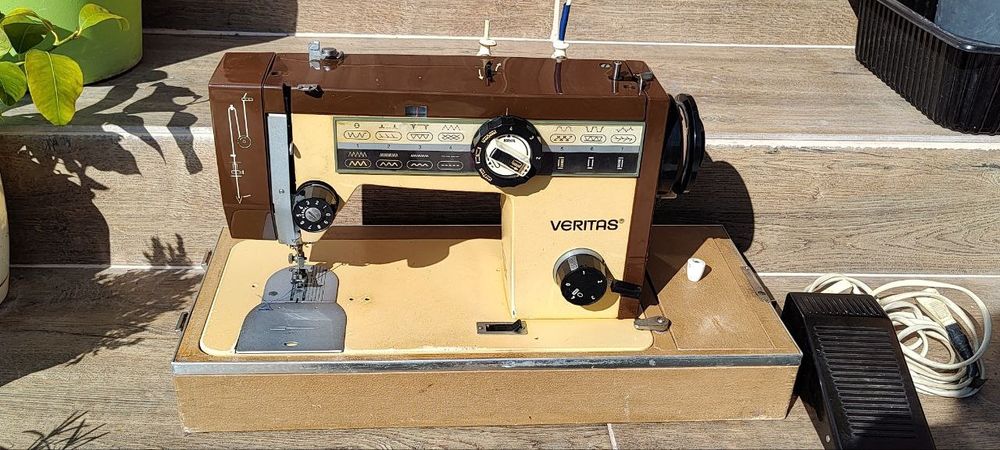 Шевна машина Veritas 8014/43