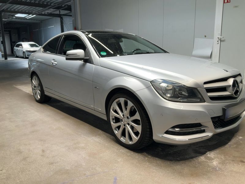 Mercedes-Benz C-Klasse C 220 CDI BlueEfficiency 2012