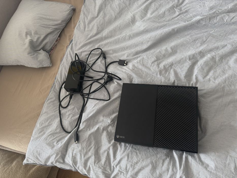 Xbox one folosit de 3 ori