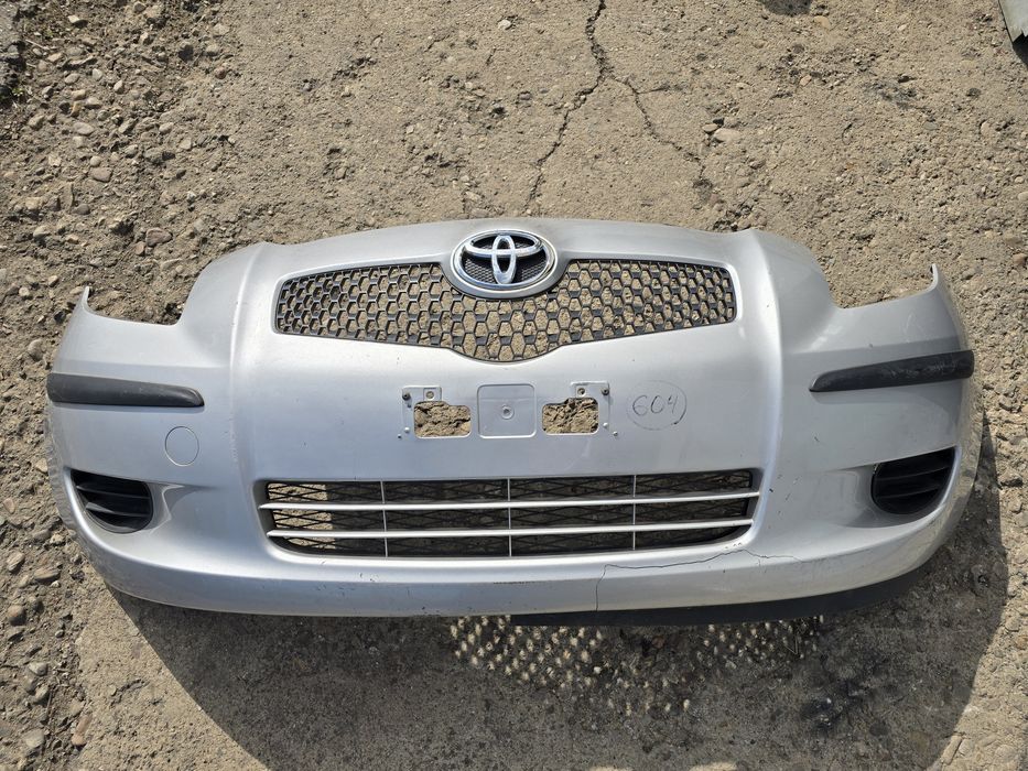 Предна броня за Toyota Yaris 05-09г. Тойота Ярис