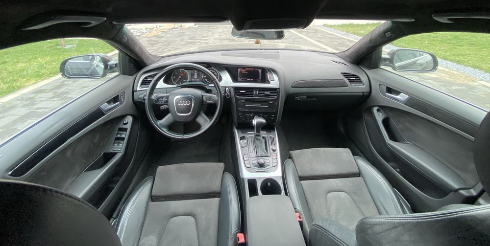 Audi A4 B8  CUTIE AUTOMATA 2.0 TDI 2011