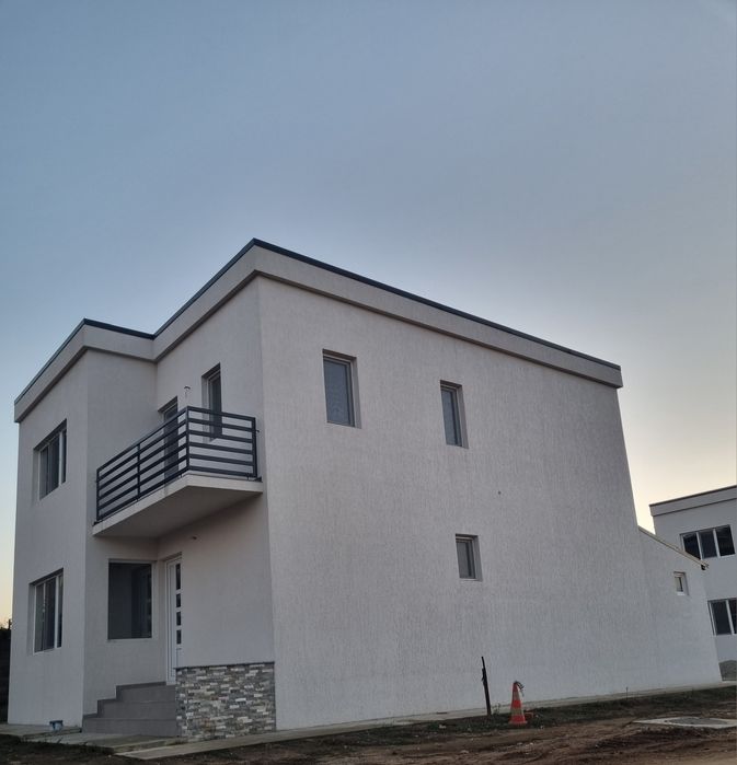 Inchiriez casa Bulevardul Carpenului