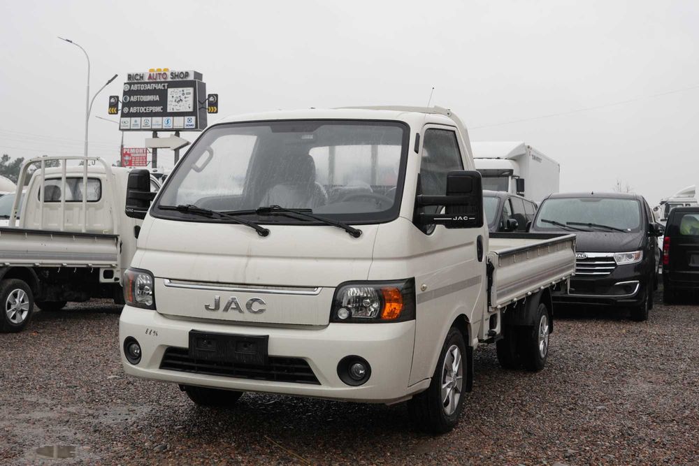 JAC X200 BORTOVOY zamonaviy va ishonchli tijorat