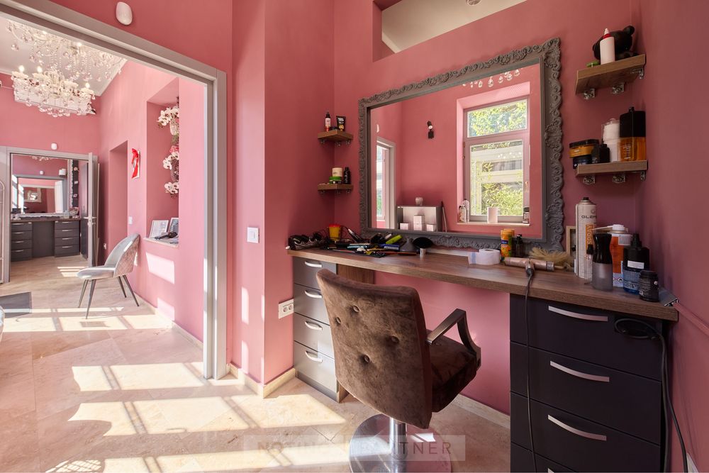 Inchiriem post coafor in salon  251Beauty&Co