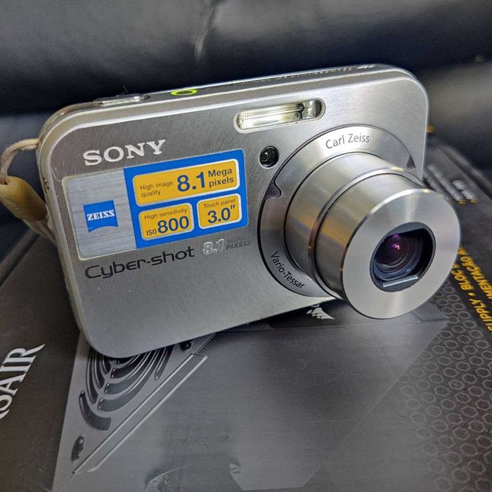 SONY Cyber-shot DSC-N1 Дигитална Камера фотоапарат