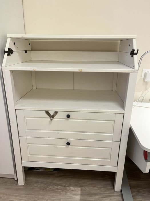 Многофункционален шкаф