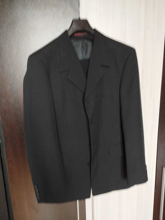 Мъжки костюм  номер 46