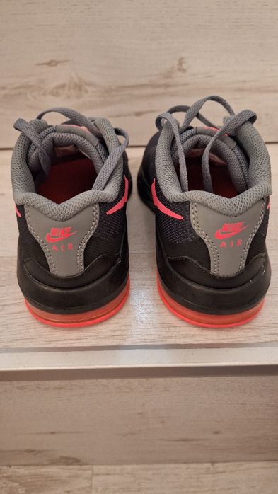 Нови маратонки Nike 34 номер