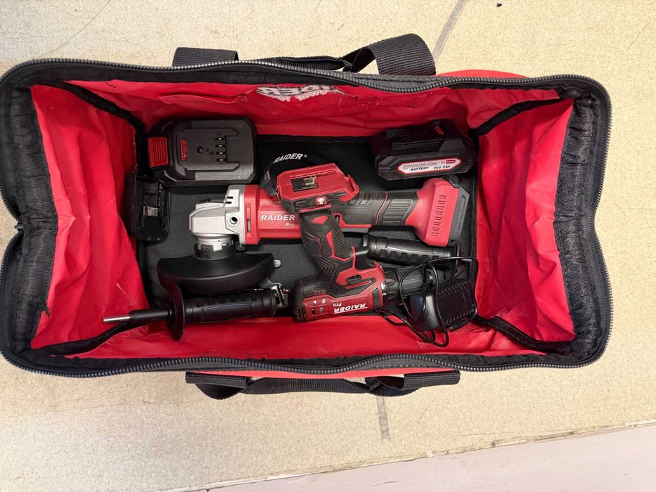 R20 Бормашина акум. 2-ск. 10mm 44Nm 20V + Ъглошлайф 2Ah 4 Ah + Чанта