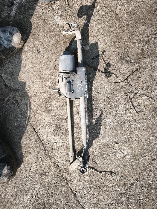 Motoras partbriz golf 5 cu mecanism