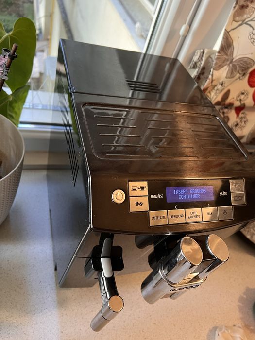 Aparat DeLonghi super automat de cafea De’Longhi Prima Donna S Soul
