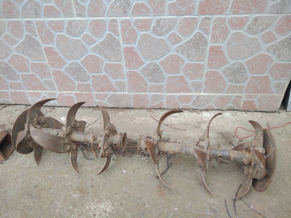 Продавам мотики за мотофреза