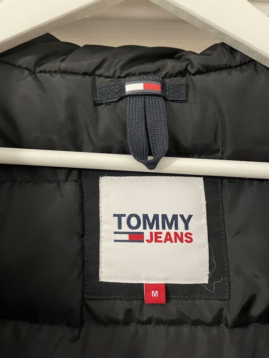 Vand geaca groasa iarna Tommy