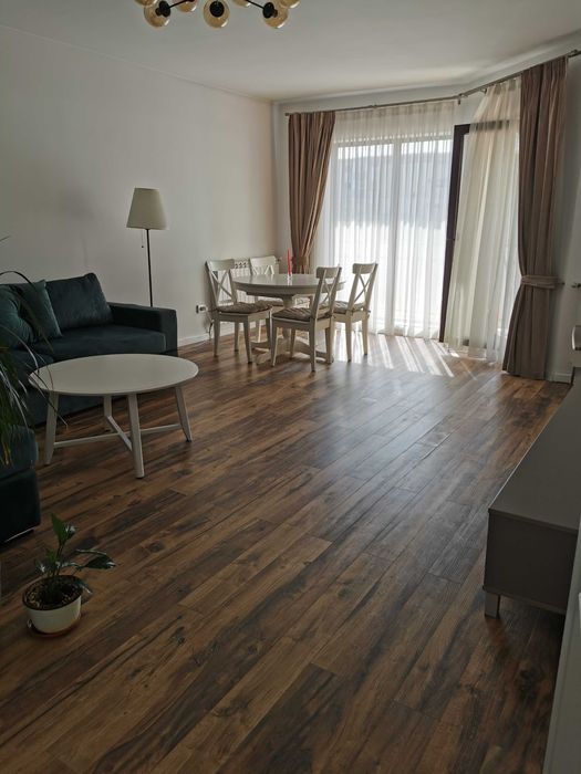 Proprietar Vand apartament 3 camere central