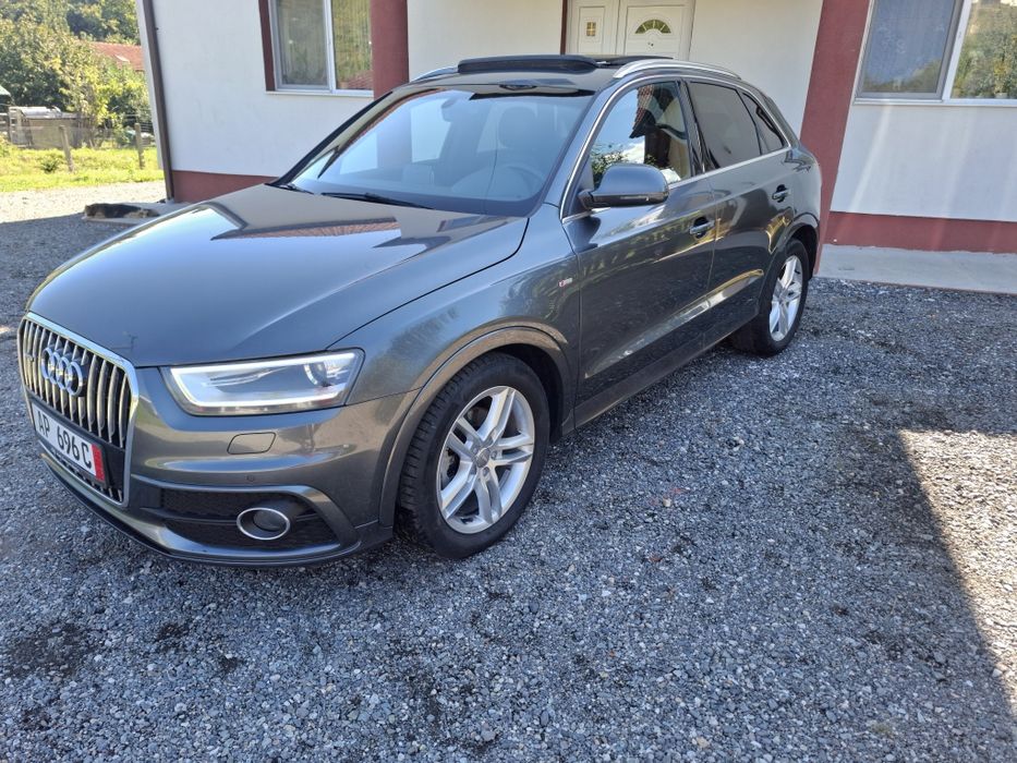 AUDI Q3