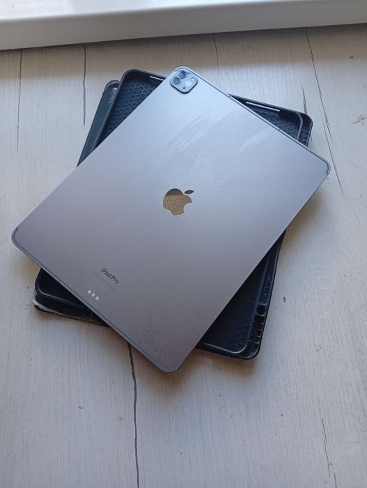 Ipad m2 pro 12.9 inch