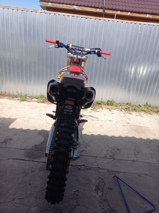 Продам кроссовый мотоцикл