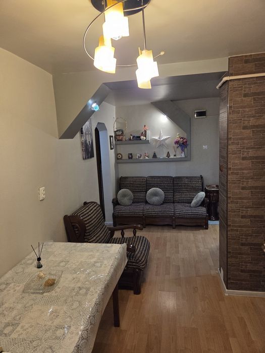 De închiriat apartament 3 camere Shopping City Mall