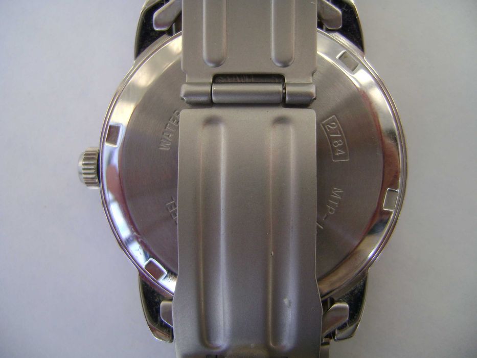 Casio  MTP 1221A-1AVEG - 20 ЕВРО