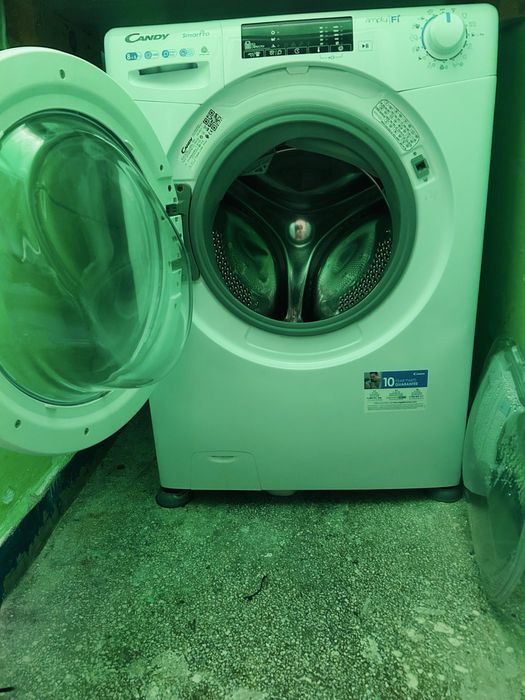 Пералния със шушилния. Candy