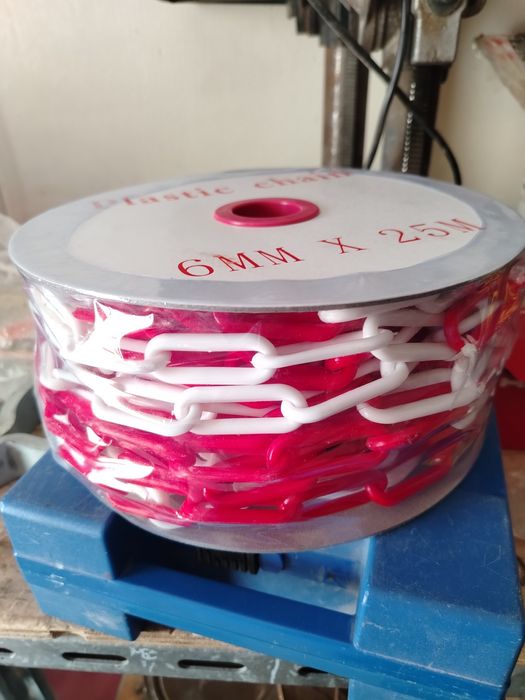 Цепь пластиковая оградительная