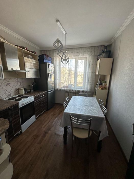 Продаётся 3-х кв в мкр. Орбита-1
