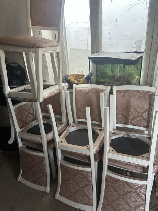 Кухнный стуля 2000тг шт