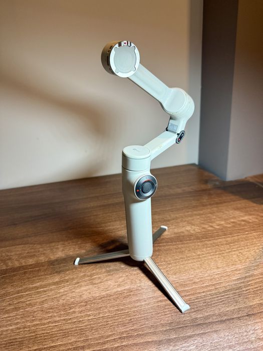 Insta360 Flow 2 Pro – Creator Kit