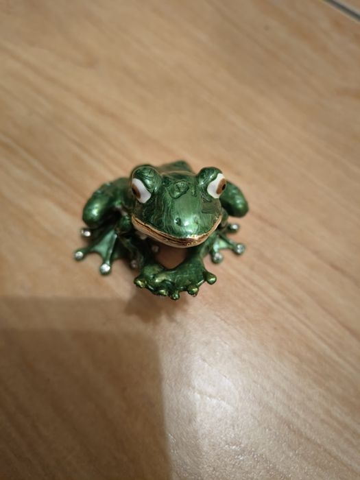 Продам маленькие шкатулки лягушки
