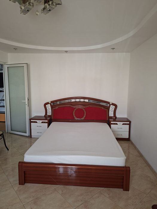 Apartament de închiriat.