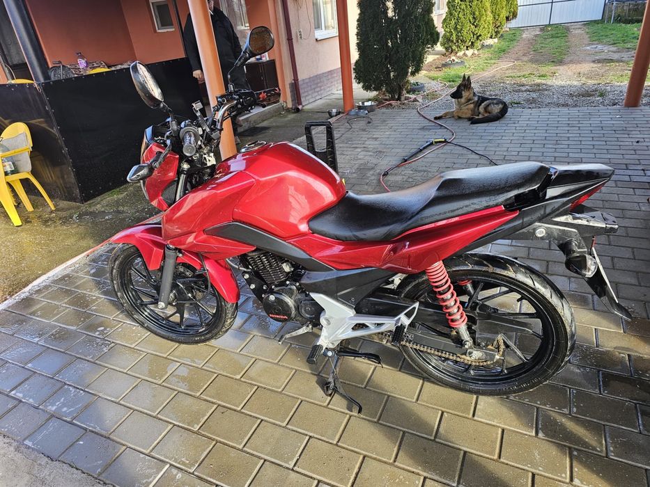 Honda CB125F - 2017 - 27.000 km - Stare Excelentă