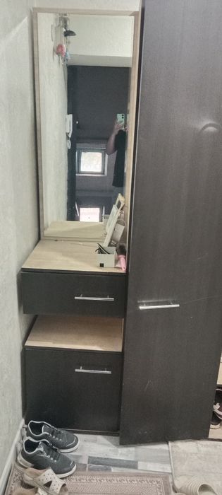 Шкаф для прихожей