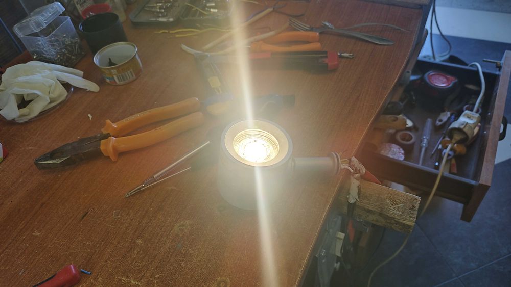 Спот за релсова система 8бр x GU10/50W/230V луни за таван - лампи