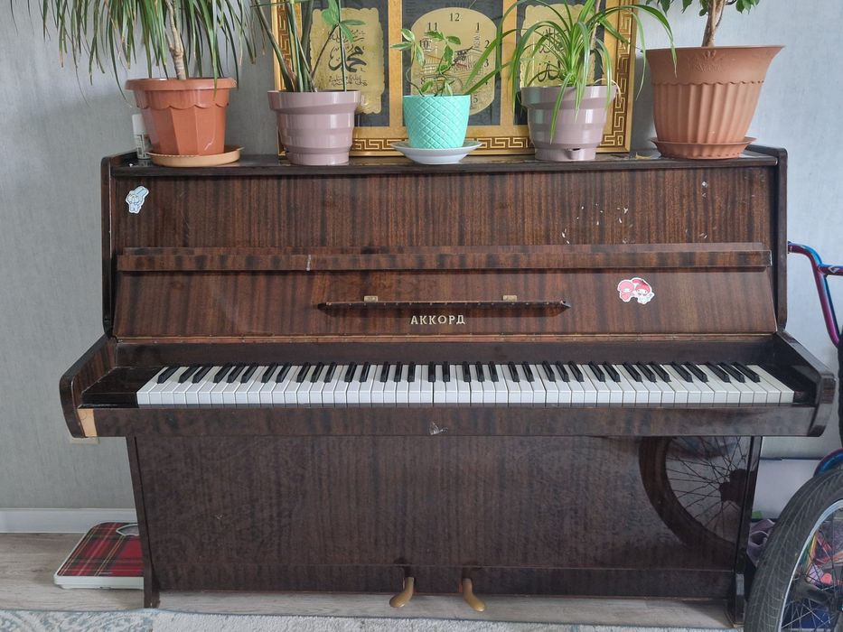 Продаётся пианино